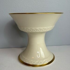 LENOX CANDLE HOLDER***